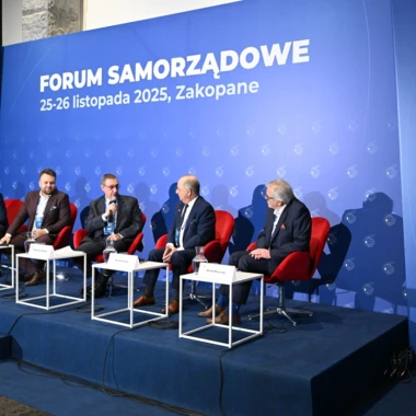 Nasz Szpital Kształtuje Przyszłość Zdrowia Publicznego na Forum Samorządowym!